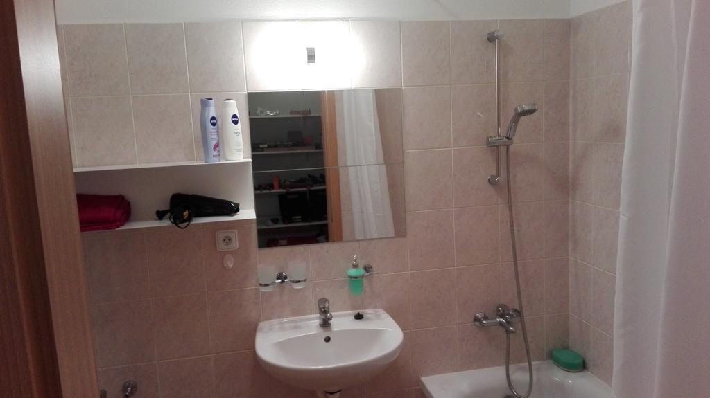 Apartman Jarosova Znojmo Exteriör bild
