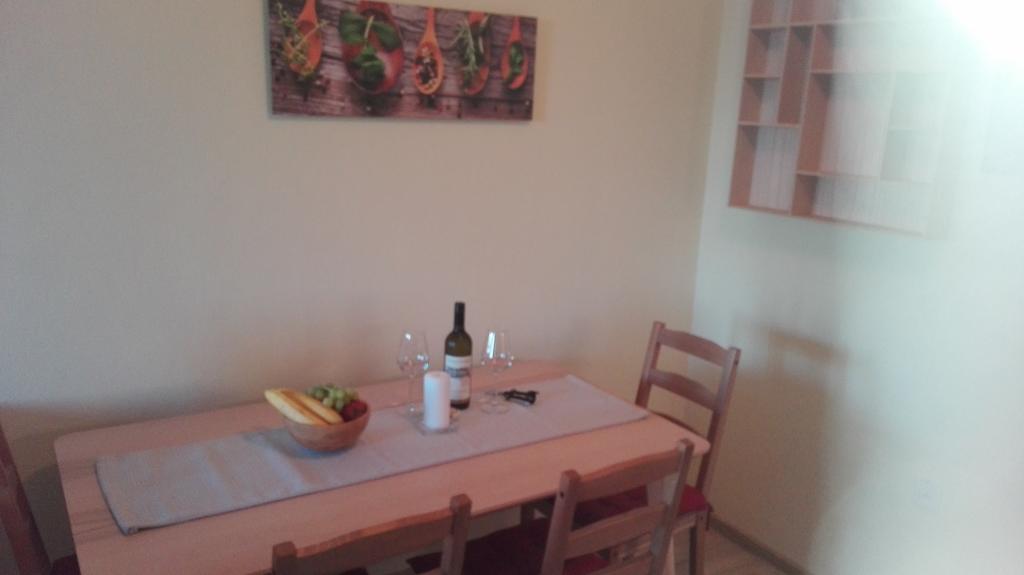 Apartman Jarosova Znojmo Exteriör bild